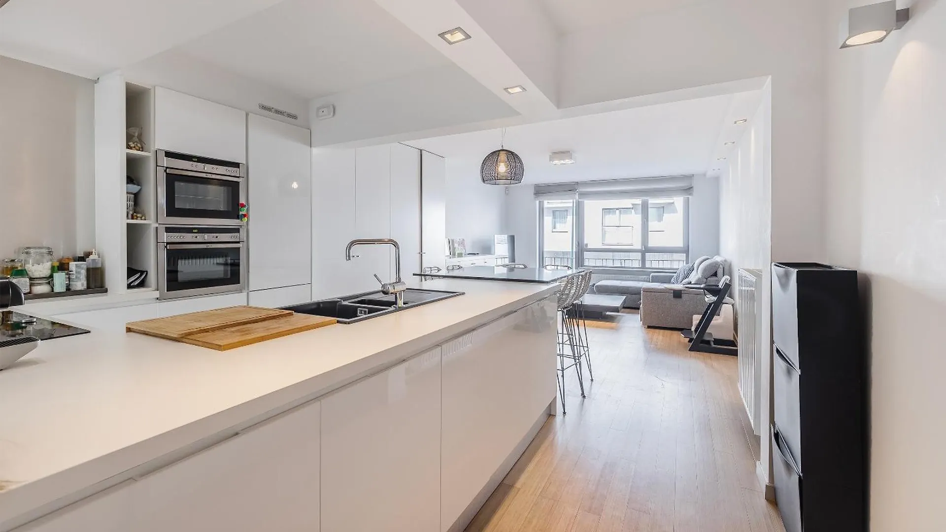 Appartement Spacieux Et Confortable - 2 Chambres - 4P - Garage 브뤼셀 0*,