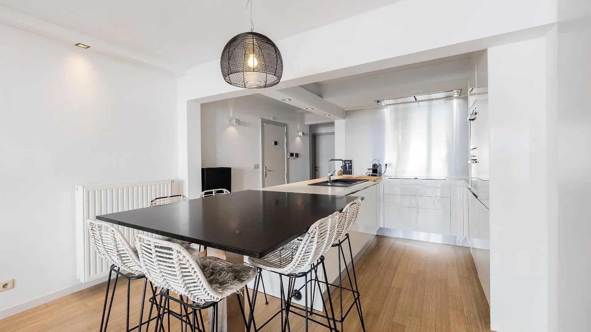 Appartement Spacieux Et Confortable - 2 Chambres - 4P - Garage 브뤼셀 아파트